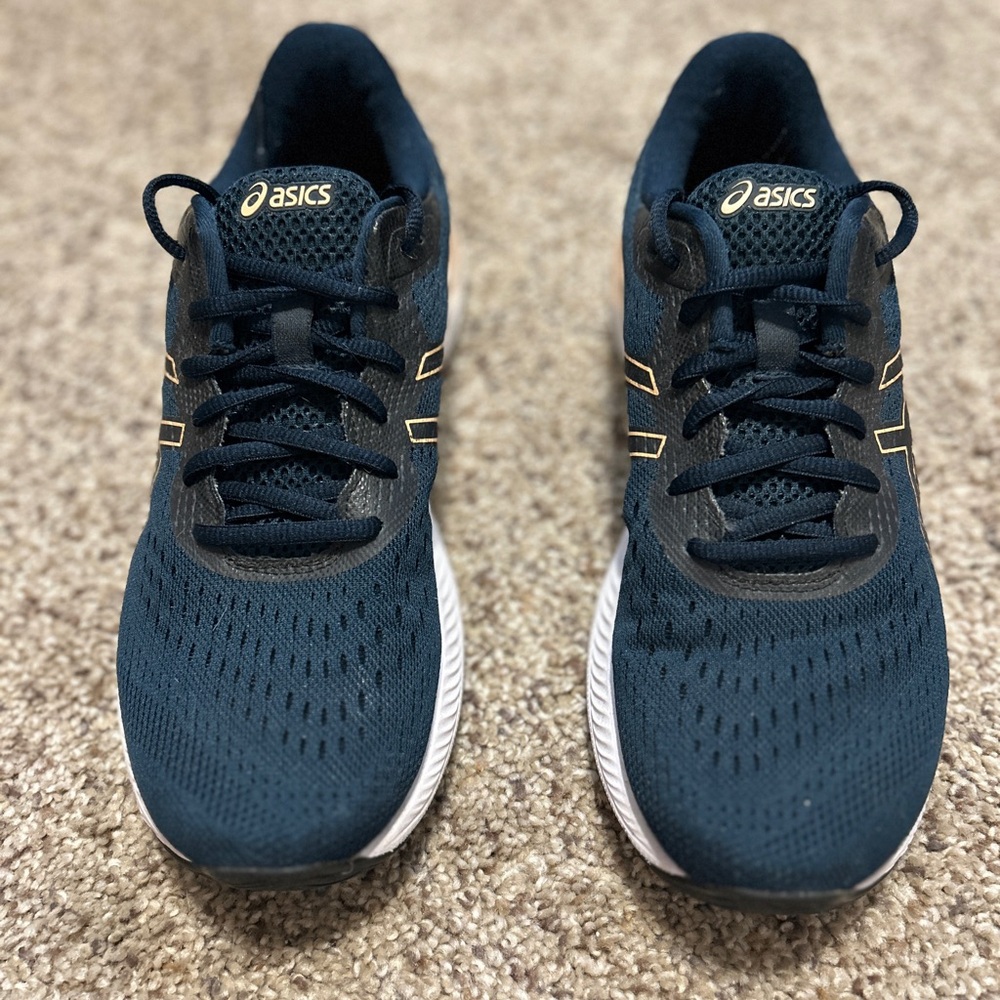 ASICS Women's Gel-Excite 8, Size 9